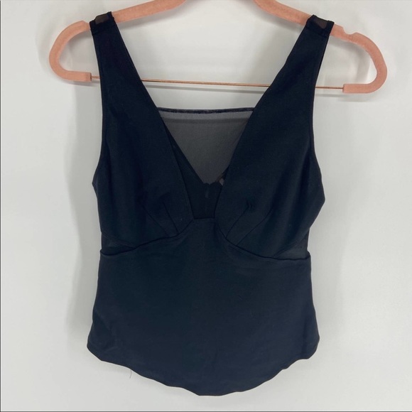 NWT!! Free People black v neck structured peplum tank blouse - Picture 2 of 7